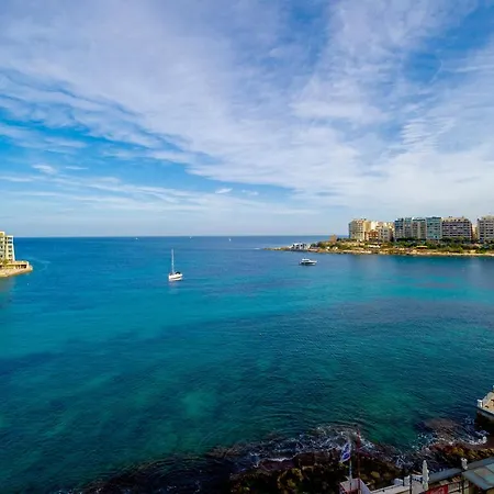 Spinola Bay Floor Seafront 3 Bedroom With Panoramic Sea Views - By Getawaysmalta * St. Julian's