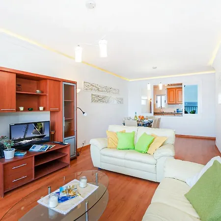Spinola Bay Floor Seafront 3 Bedroom With Panoramic Sea Views - By Getawaysmalta * Saint Julian's