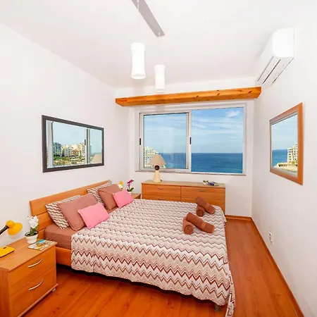 Spinola Bay Floor Seafront 3 Bedroom With Panoramic Sea Views - By Getawaysmalta Saint Julian's