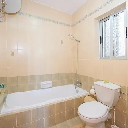 Appartamento Spinola Bay Floor Seafront 3 Bedroom With Panoramic Sea Views - By Getawaysmalta *