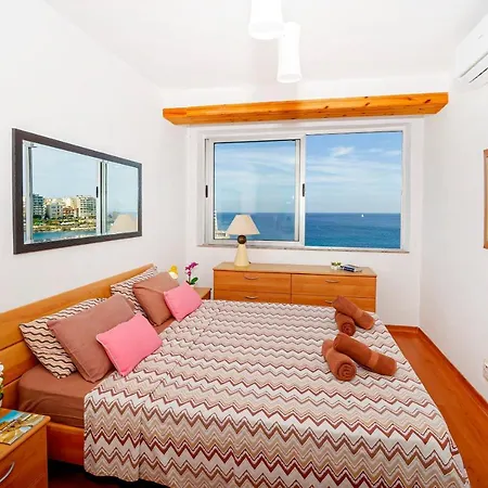 Spinola Bay Floor Seafront 3 Bedroom With Panoramic Sea Views - By Getawaysmalta