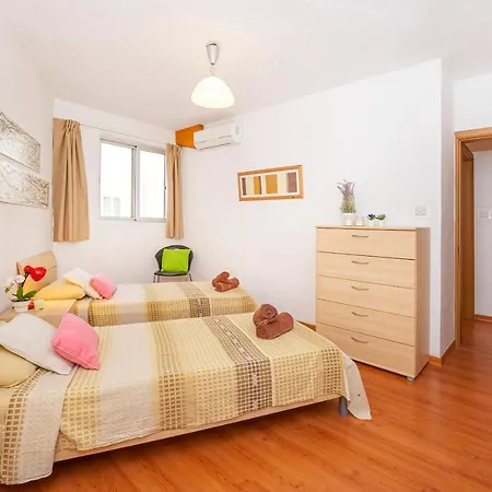 Spinola Bay Floor Seafront 3 Bedroom With Panoramic Sea Views - By Getawaysmalta * San Julián