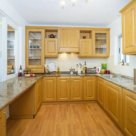 Spinola Bay Floor Seafront 3 Bedroom With Panoramic Sea Views - By Getawaysmalta