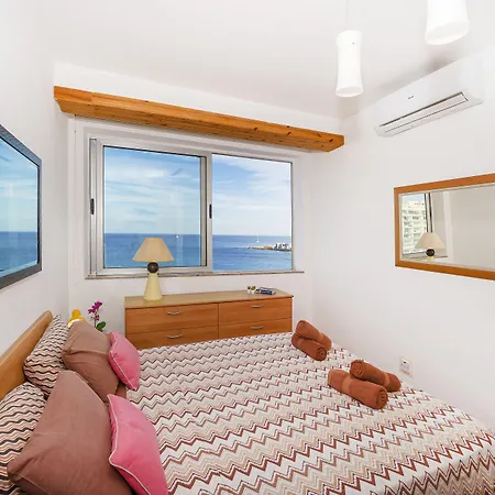 Spinola Bay Floor Seafront 3 Bedroom With Panoramic Sea Views - By Getawaysmalta Apartman San Ġiljan
