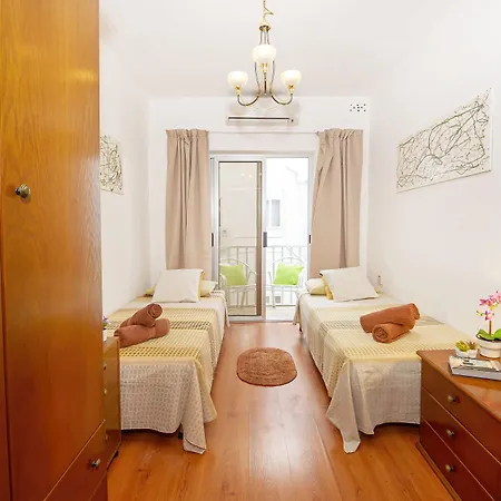 Spinola Bay Floor Seafront 3 Bedroom With Panoramic Sea Views - By Getawaysmalta