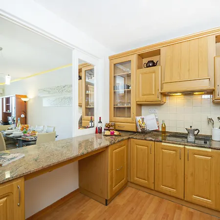 Spinola Bay Floor Seafront 3 Bedroom With Panoramic Sea Views - By Getawaysmalta * San Julián