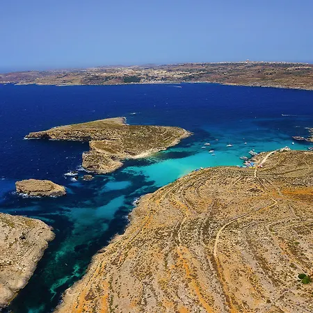 Spinola Bay Floor Seafront 3 Bedroom With Panoramic Sea Views - By Getawaysmalta *