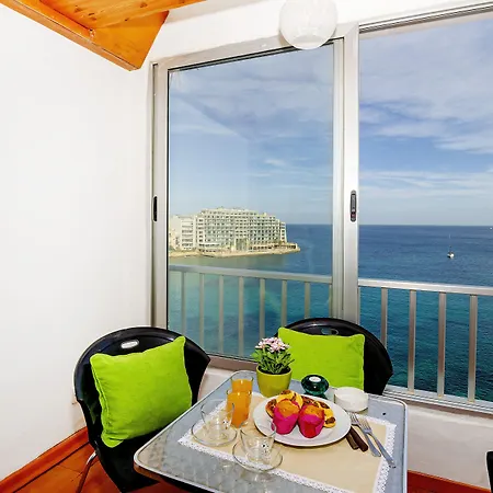 Spinola Bay Floor Seafront 3 Bedroom With Panoramic Sea Views - By Getawaysmalta Apartment Saint Julian's