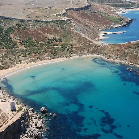 Spinola Bay Floor Seafront 3 Bedroom With Panoramic Sea Views - By Getawaysmalta San Ġiljan