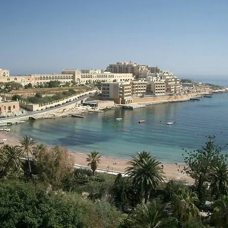 Spinola Bay Floor Seafront 3 Bedroom With Panoramic Sea Views - By Getawaysmalta San Ġiljan