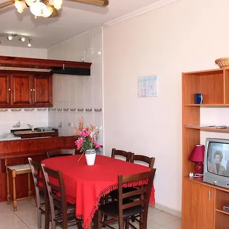 Spinola Bay Floor Seafront 3 Bedroom With Panoramic Sea Views - By Getawaysmalta *