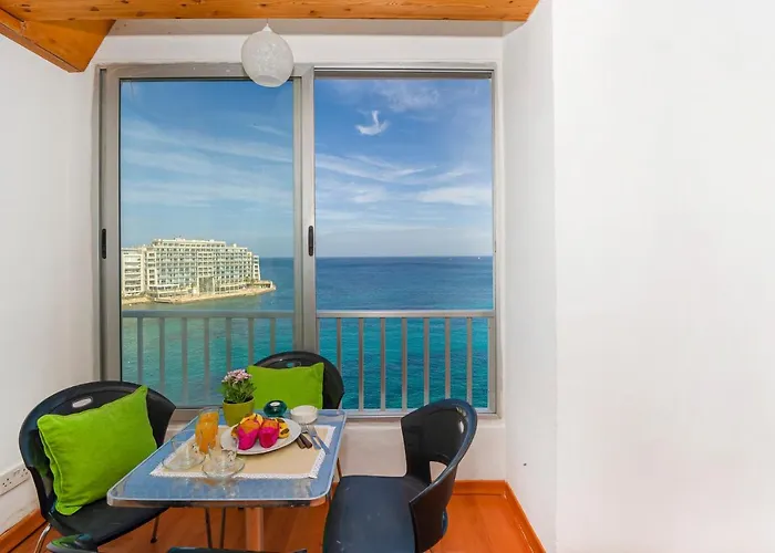 Apartamento Spinola Bay Floor Seafront 3 Bedroom With Panoramic Sea Views - By Getawaysmalta St. Julian's