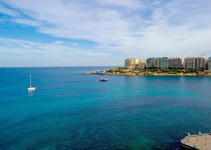 Spinola Bay Floor Seafront 3 Bedroom With Panoramic Sea Views - By Getawaysmalta *