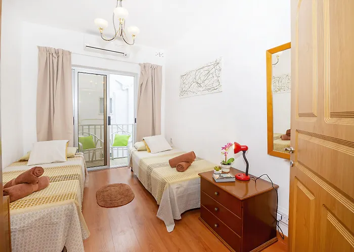 Spinola Bay Floor Seafront 3 Bedroom With Panoramic Sea Views - By Getawaysmalta St. Julian's