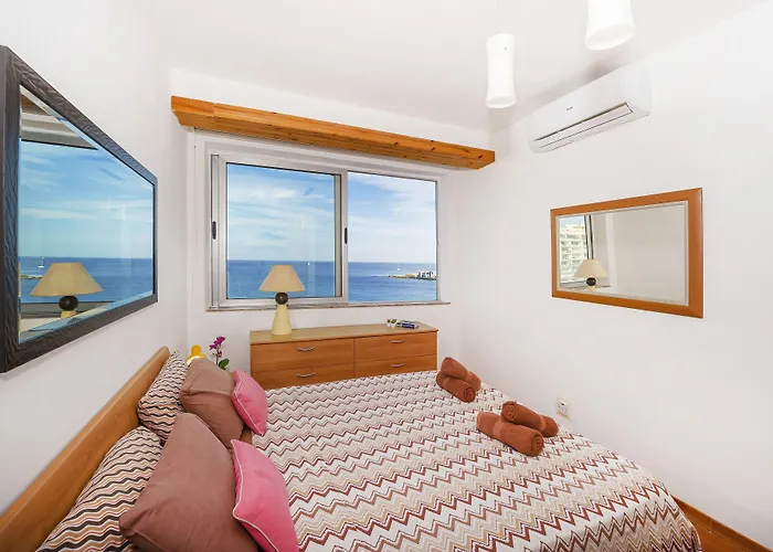 Spinola Bay Floor Seafront 3 Bedroom With Panoramic Sea Views - By Getawaysmalta Daire Saint Julian's