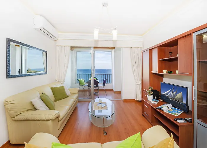Spinola Bay Floor Seafront 3 Bedroom With Panoramic Sea Views - By Getawaysmalta Apartamento