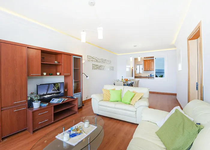 Spinola Bay Floor Seafront 3 Bedroom With Panoramic Sea Views - By Getawaysmalta Saint Julian's