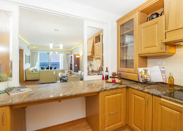 Apartamento Spinola Bay Floor Seafront 3 Bedroom With Panoramic Sea Views - By Getawaysmalta