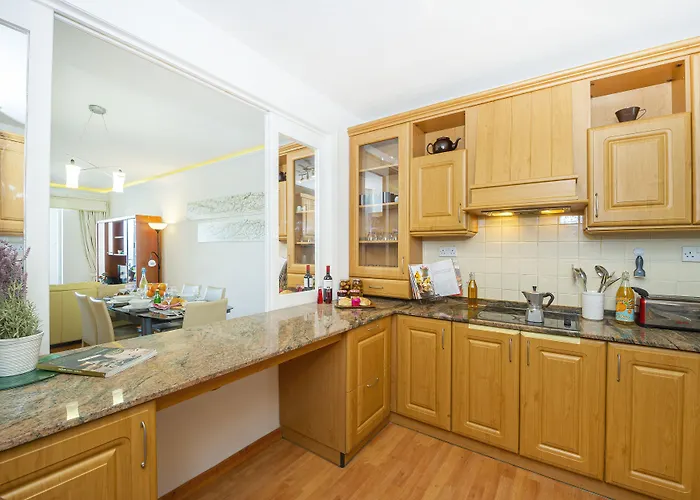 Spinola Bay Floor Seafront 3 Bedroom With Panoramic Sea Views - By Getawaysmalta * Saint Julian's