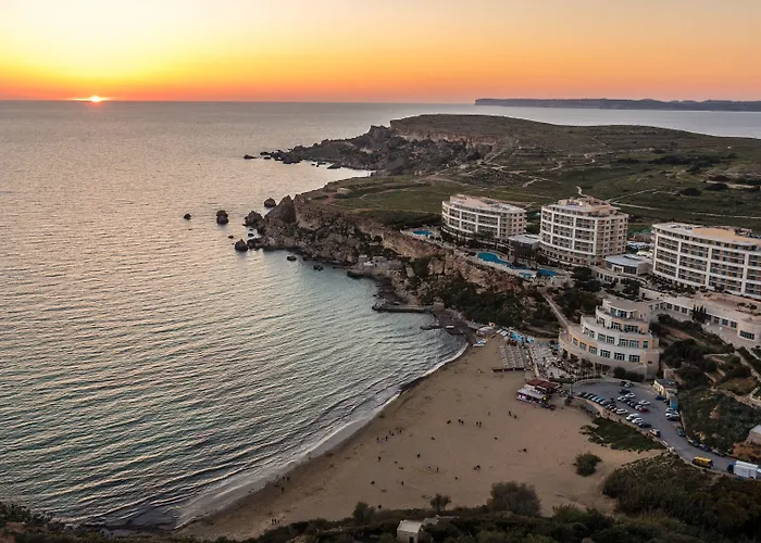 Daire Spinola Bay Floor Seafront 3 Bedroom With Panoramic Sea Views - By Getawaysmalta Saint Julian's