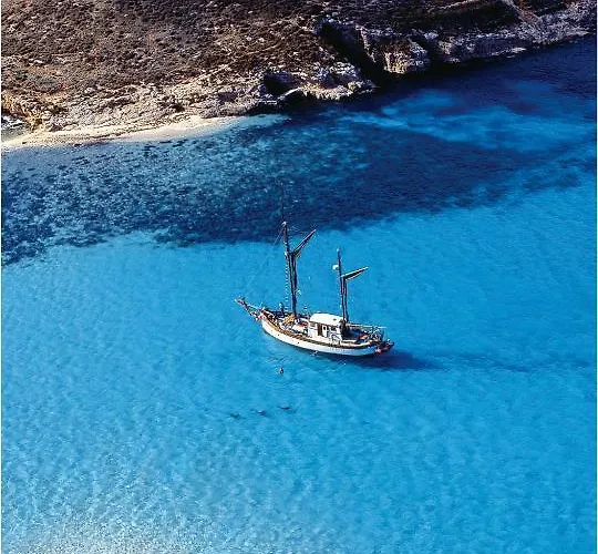 Spinola Bay Floor Seafront 3 Bedroom With Panoramic Sea Views - By Getawaysmalta Saint Julian's