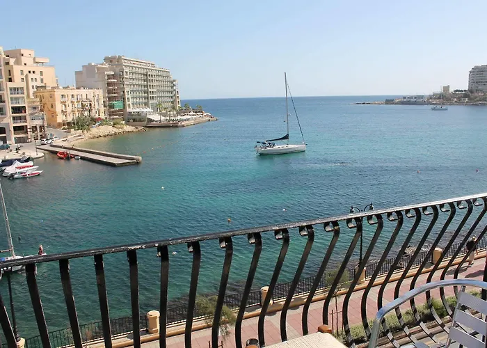 Daire Spinola Bay Floor Seafront 3 Bedroom With Panoramic Sea Views - By Getawaysmalta Saint Julian's