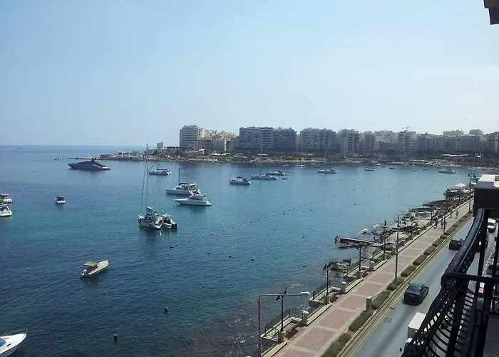 Apartamento Spinola Bay Floor Seafront 3 Bedroom With Panoramic Sea Views - By Getawaysmalta