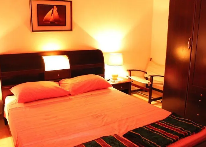 Spinola Bay Floor Seafront 3 Bedroom With Panoramic Sea Views - By Getawaysmalta * St. Julian's