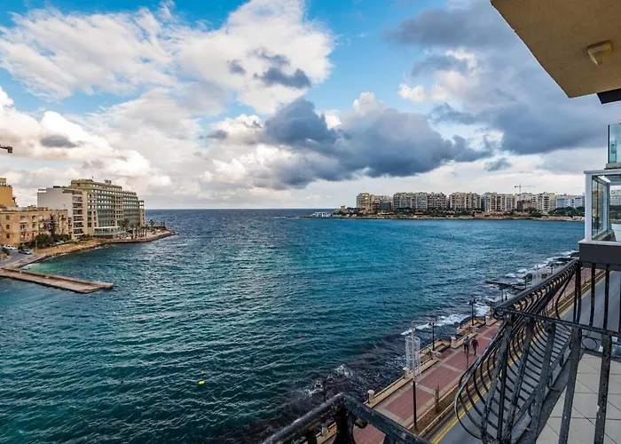 Spinola Bay Floor Seafront 3 Bedroom With Panoramic Sea Views - By Getawaysmalta * St. Julian's