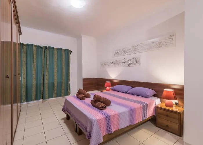 Spinola Bay Floor Seafront 3 Bedroom With Panoramic Sea Views - By Getawaysmalta Saint Julian's