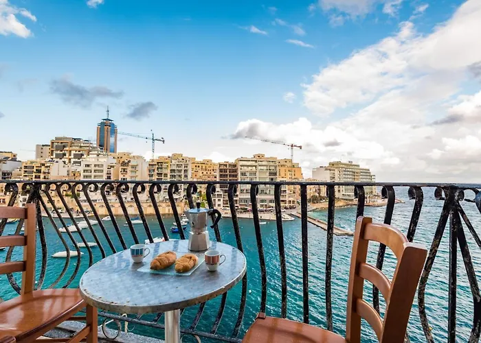Spinola Bay Floor Seafront 3 Bedroom With Panoramic Sea Views - By Getawaysmalta Saint Julian's