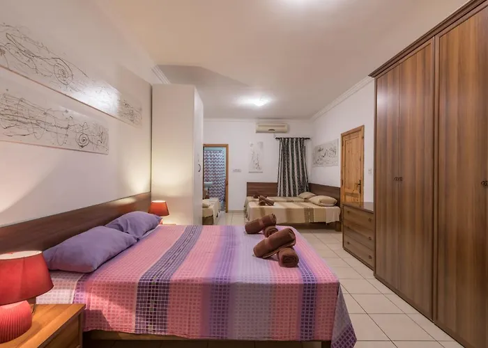 Spinola Bay Floor Seafront 3 Bedroom With Panoramic Sea Views - By Getawaysmalta *