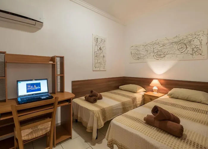 Spinola Bay Floor Seafront 3 Bedroom With Panoramic Sea Views - By Getawaysmalta Daire